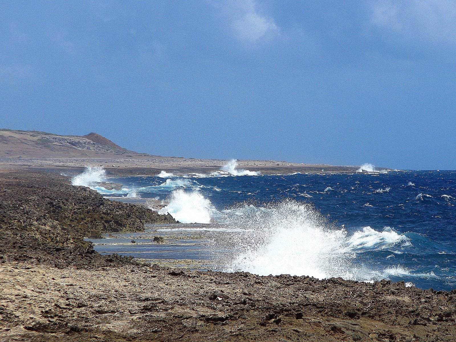 De ruige noordkust bij Shete Boka, Curaçao